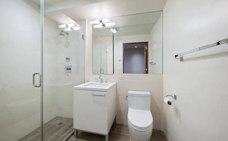 Apartment for rent at 151 W 21st St #4B, New York, NY 10011