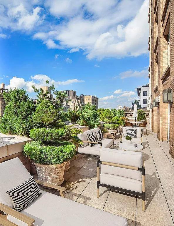 Apartment for rent at 57 Wall St #1915, New York, NY 10005