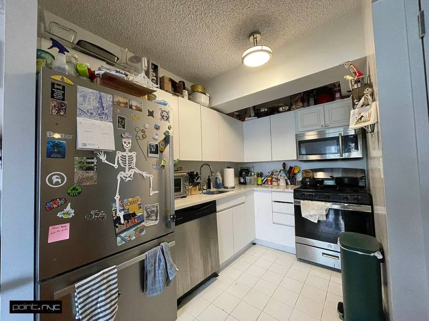 Apartment for rent at 380 W52 #C, New York, NY 10019