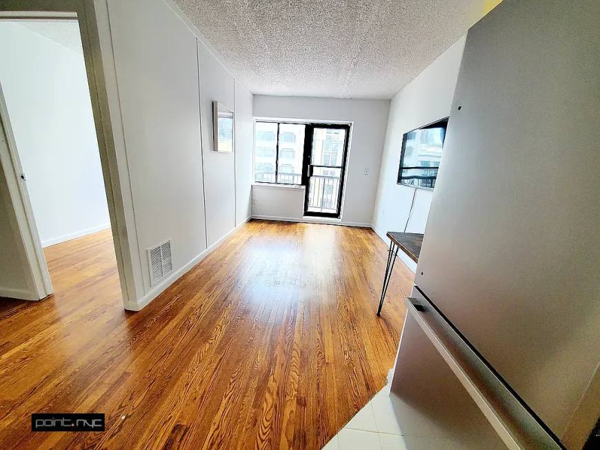 Apartment for rent at 380 W52 #C, New York, NY 10019