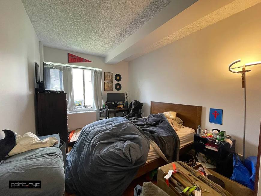 Apartment for rent at 380 W52 #C, New York, NY 10019