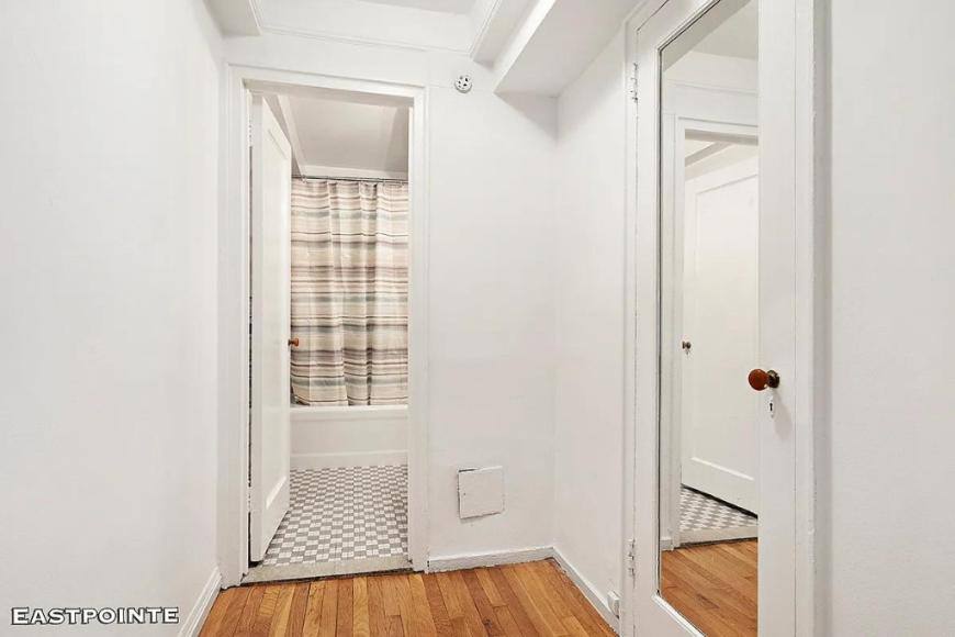 Apartment for rent at 200 W 20th St #1401, New York, NY 10011
