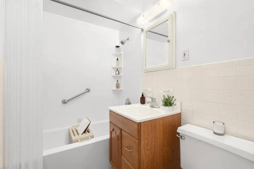 Condo for rent at 130 Water St #10H, New York, NY 10005