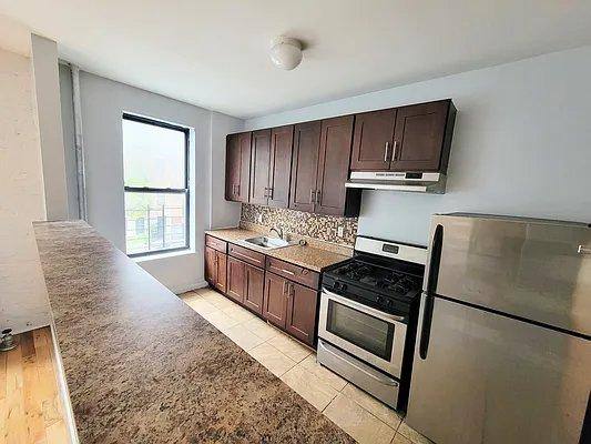 Apartment for rent at 70 Post Ave #4E, New York, NY 10034