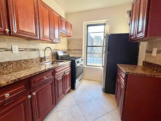Apartment for rent at 367 E 201st St #D2, Bronx, NY 10458