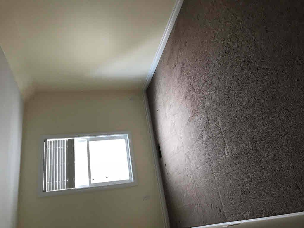 Townhouse for rent at 1504 Illinois Dr, Midland, MI 48642