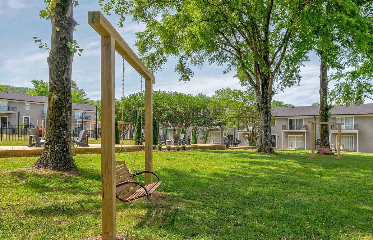 Apartment for rent at Midtown Square, 2917 Williamsburg Lane, Chattanooga, TN 37415