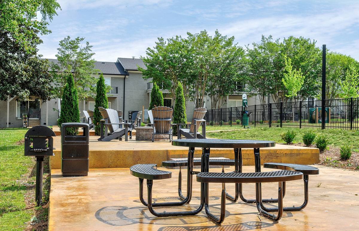 Apartment for rent at Midtown Square, 2917 Williamsburg Lane, Chattanooga, TN 37415