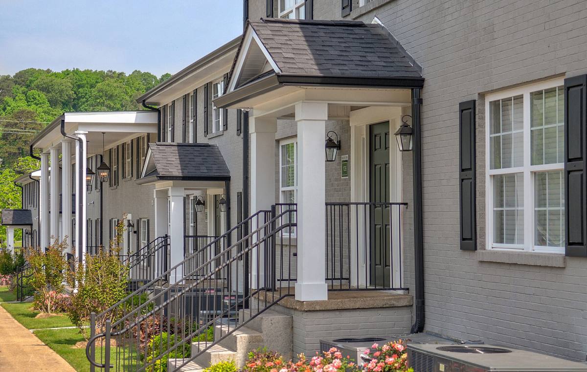 Apartment for rent at Midtown Square, 2917 Williamsburg Lane, Chattanooga, TN 37415