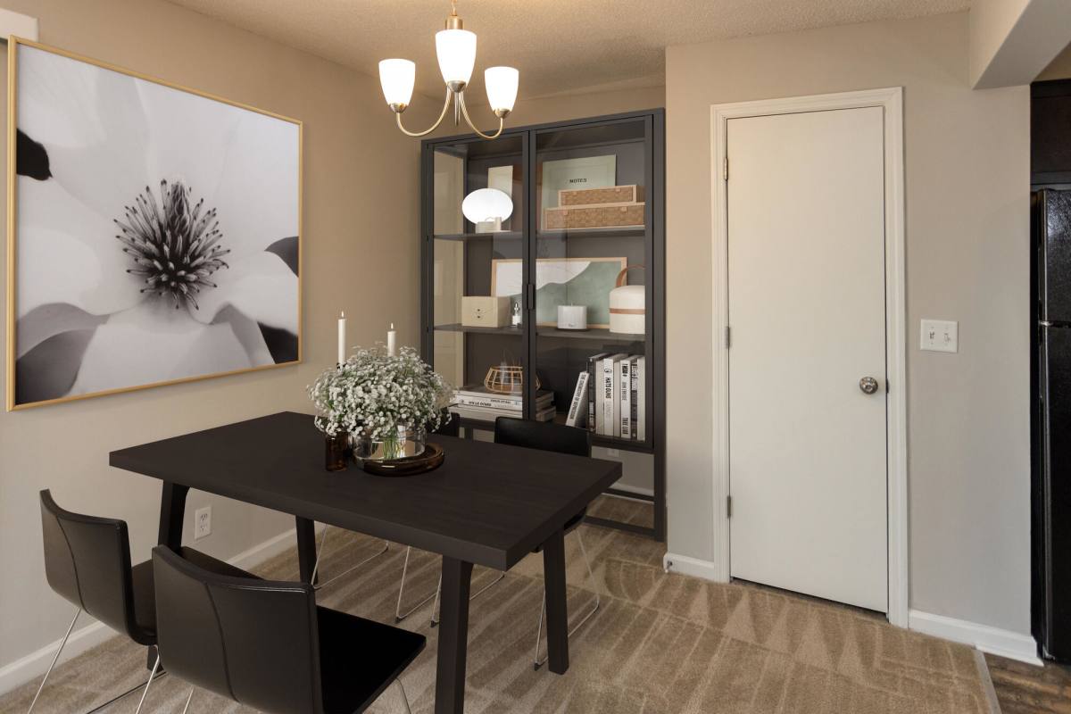 Apartment for rent at Midtown Square, 2917 Williamsburg Lane, Chattanooga, TN 37415