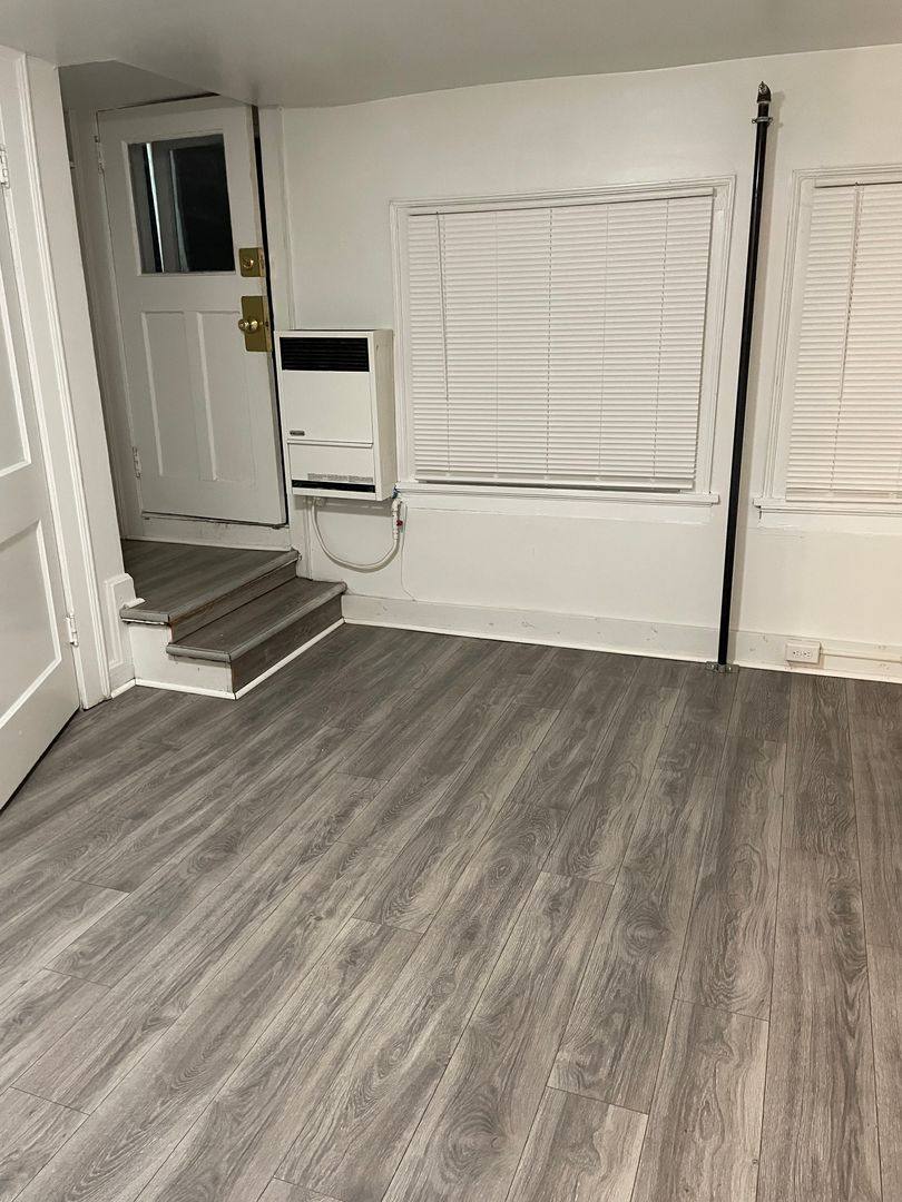Apartment for rent at 133 S 4th St, Quincy, IL 62301