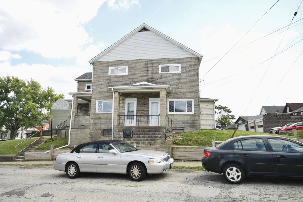 Apartment for rent at 1912 Pallas St, Braddock, PA 15104