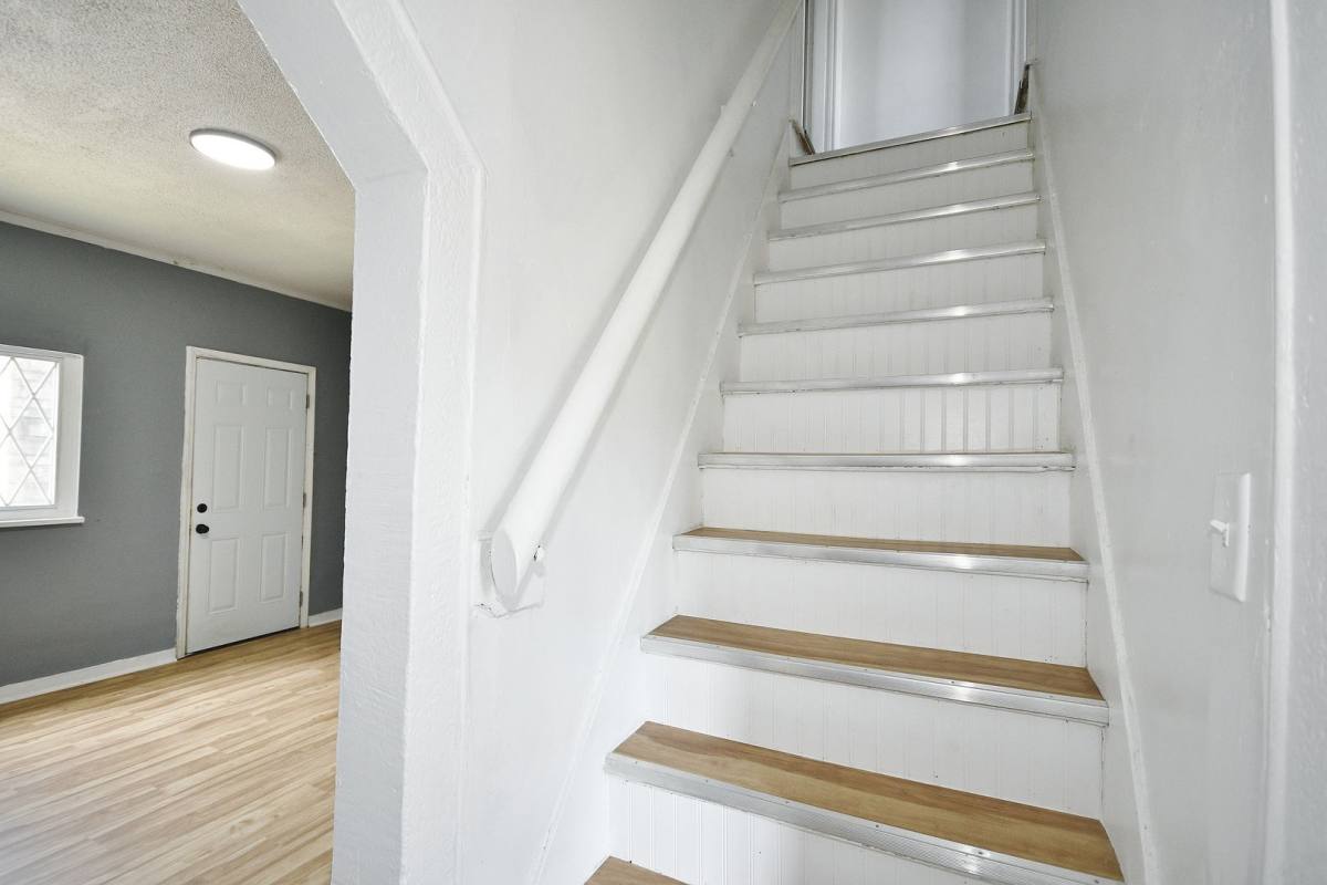 Apartment for rent at 1912 Pallas St, Braddock, PA 15104