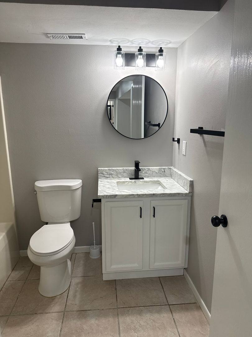 Apartment for rent at 1051 Minns Dr, Machesney Park, IL 61115