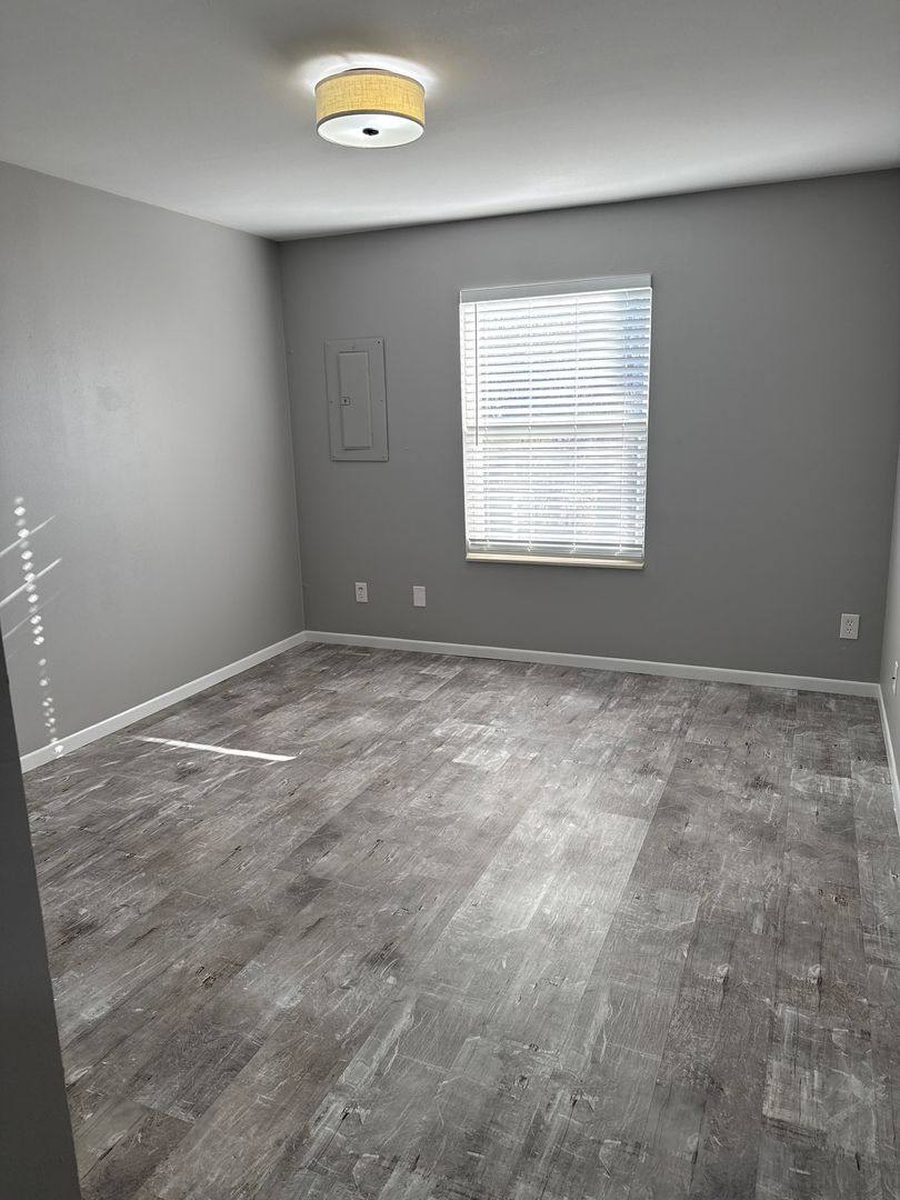 Apartment for rent at 1051 Minns Dr, Machesney Park, IL 61115
