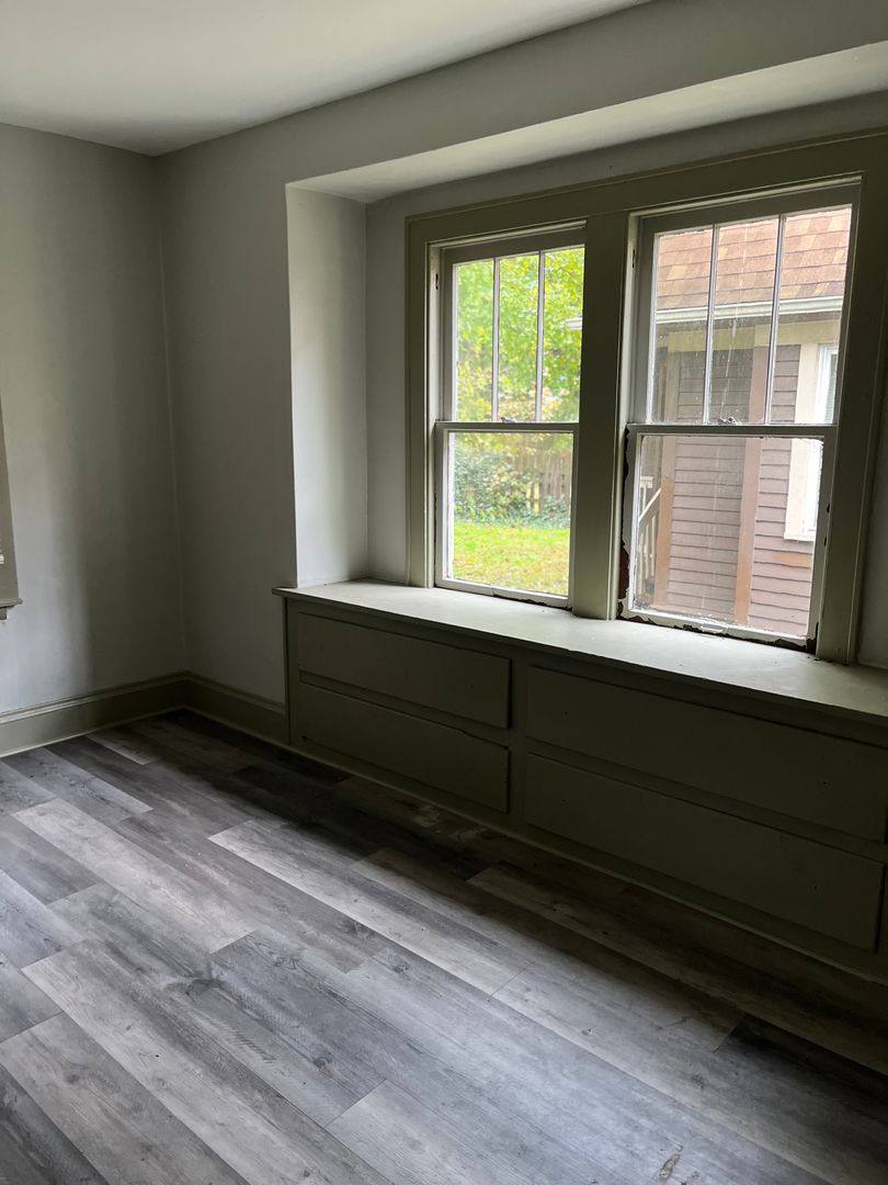 House for rent at 1313 Manchester Rd, Akron, OH 44307