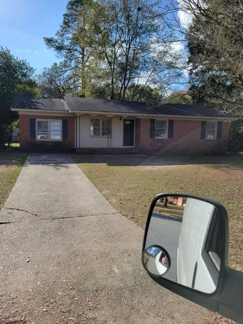 House for rent at 411 Vintage Rd, Albany, GA 31705