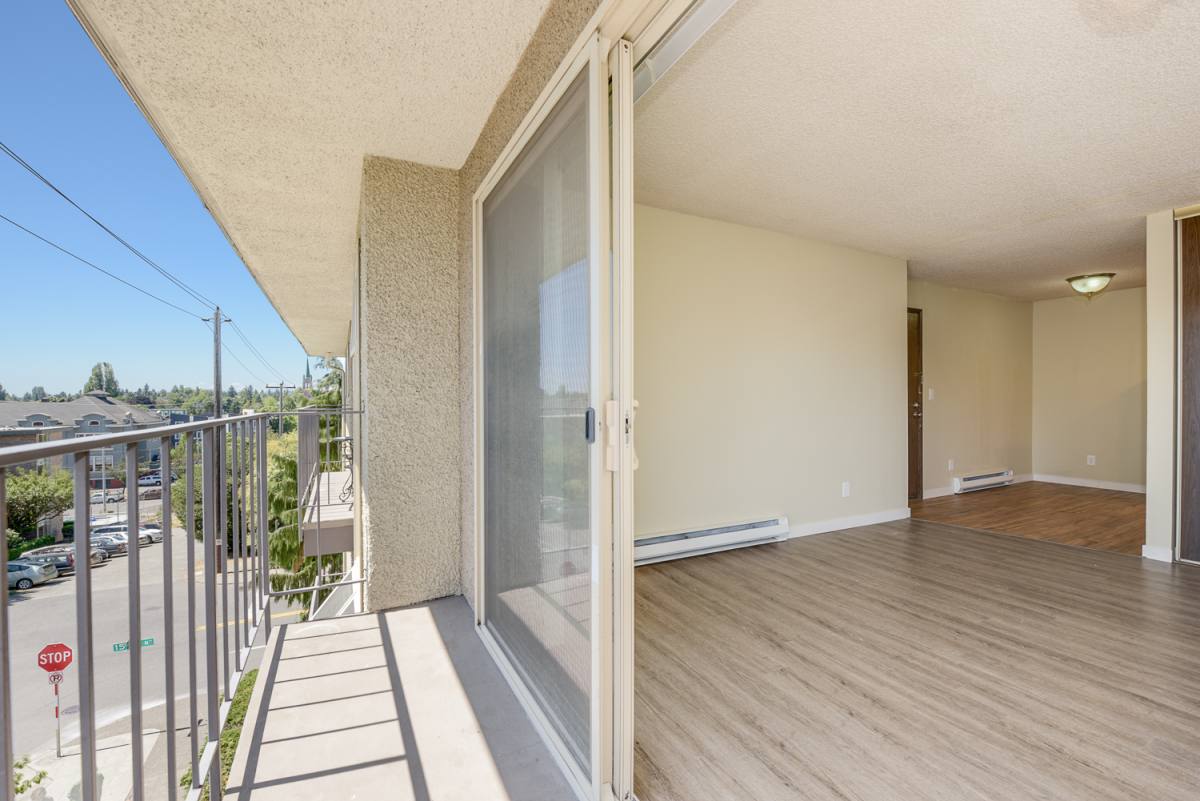 Apartment for rent at 5204 15th Ave NE, Seattle, WA 98105