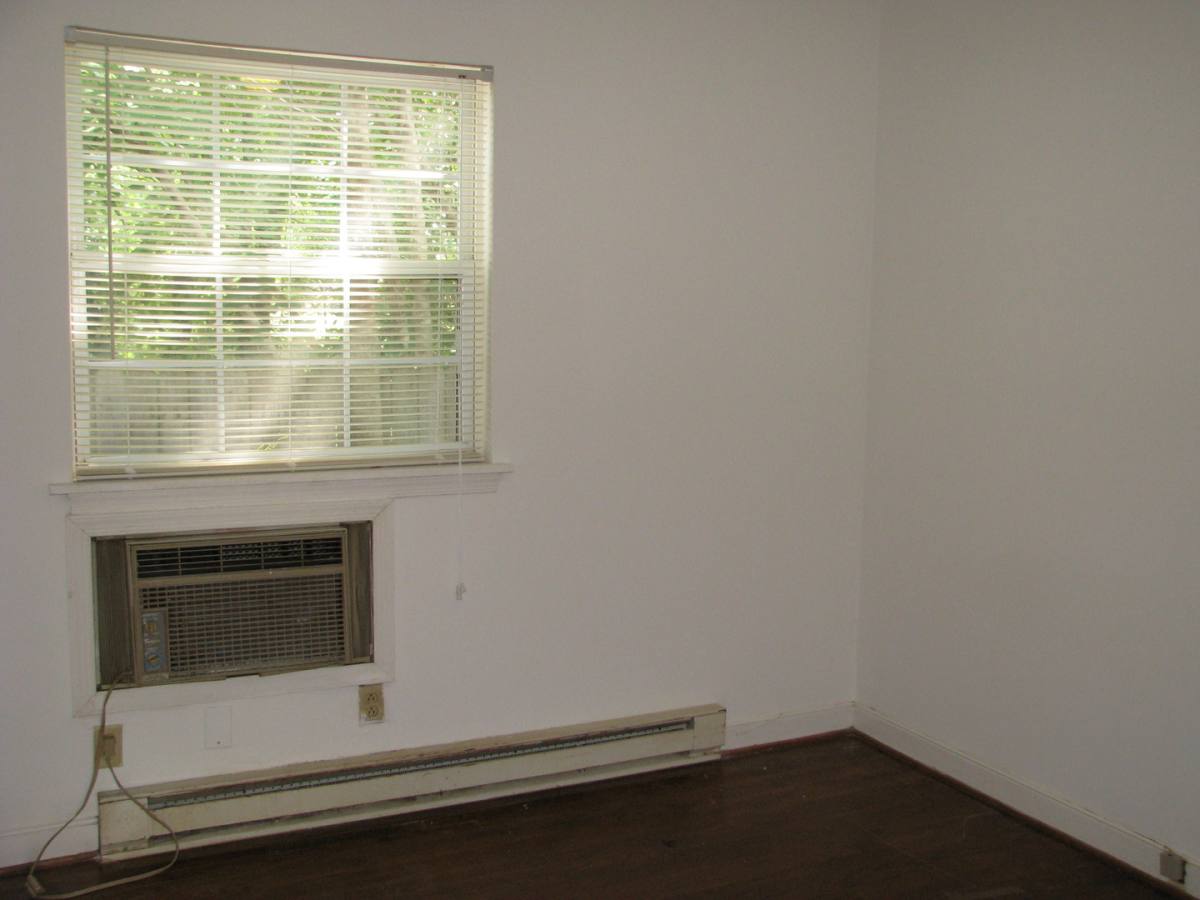 Apartment for rent at 1204 Carlton Ave, Charlottesville, VA 22902