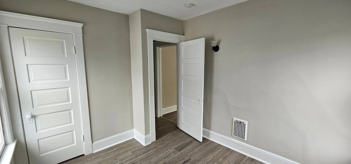 Apartment for rent at 10323 - 10325 Bernard, Cleveland, OH 44111