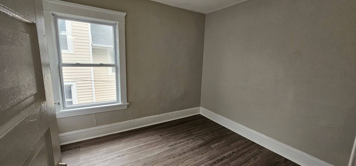 Apartment for rent at 10323 - 10325 Bernard, Cleveland, OH 44111