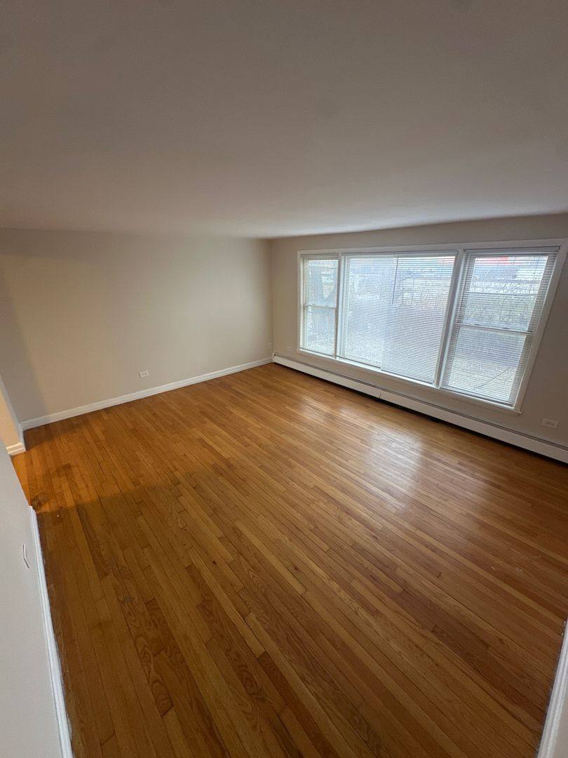 Apartment for rent at 8916 S Justine St, Chicago, IL 60620