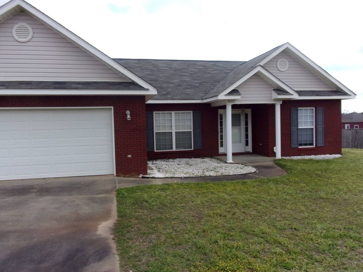 House for rent at 47 County Rd, Enterprise, AL 36330