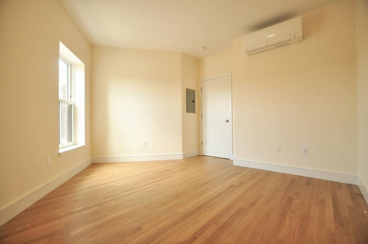 House for rent at 872 Beacon St, Boston, MA 02115