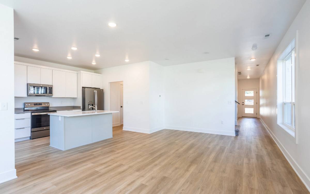 Apartment for rent at 802 Delaware Ave, Ames, IA 50014