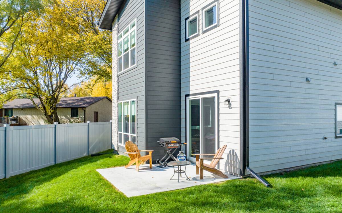 Apartment for rent at 802 Delaware Ave, Ames, IA 50014