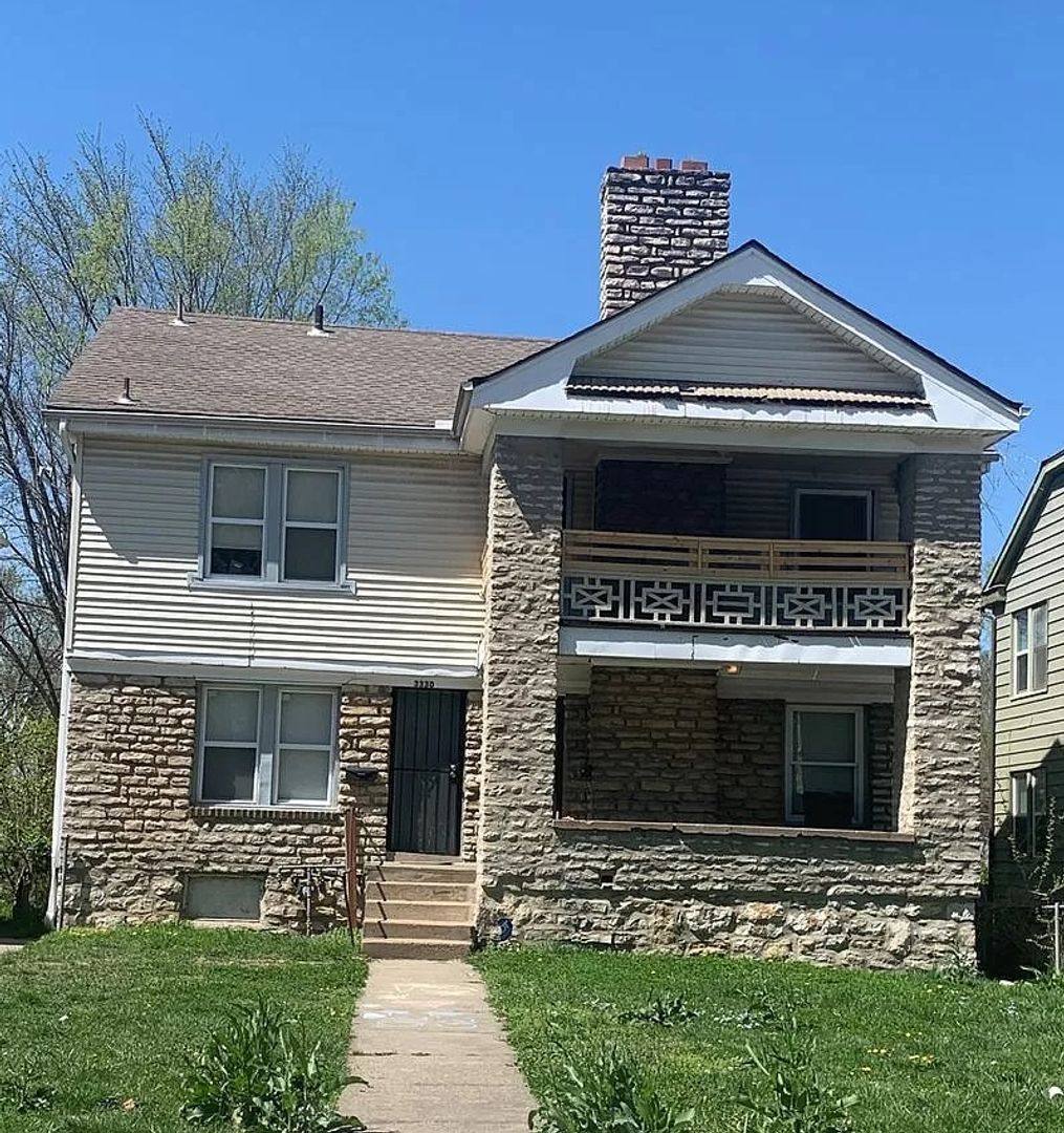 Apartment for rent at 3328- 3330 Agnes Ave, Kansas City, MO 64128