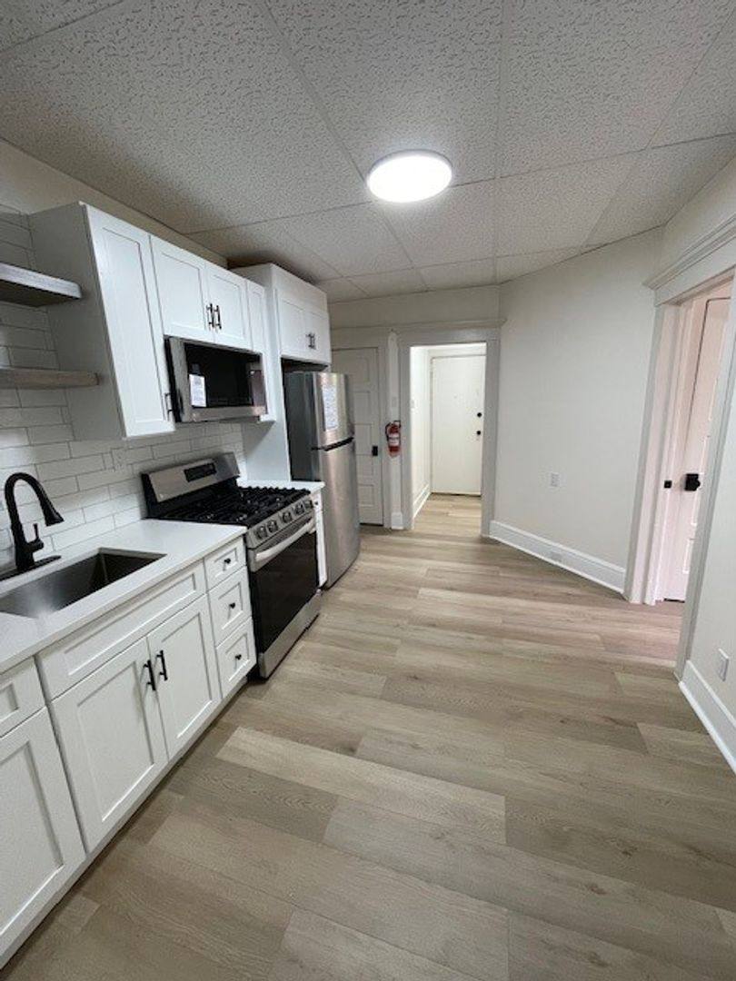 Apartment for rent at 112-118 Hamilton St, Bound Brook, NJ 08805