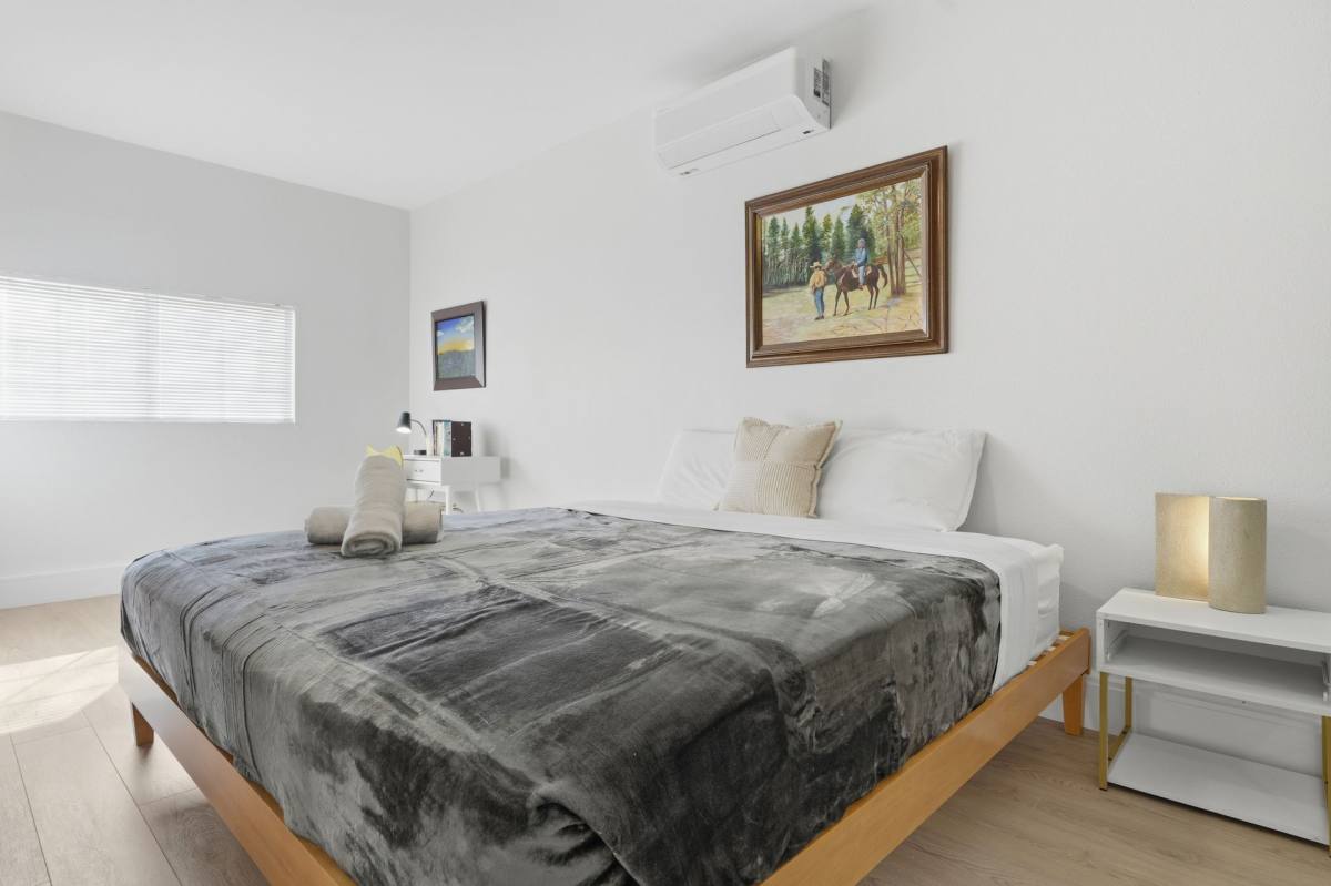 Townhouse for rent at 1708 E 17th St #A, Austin, TX 78702