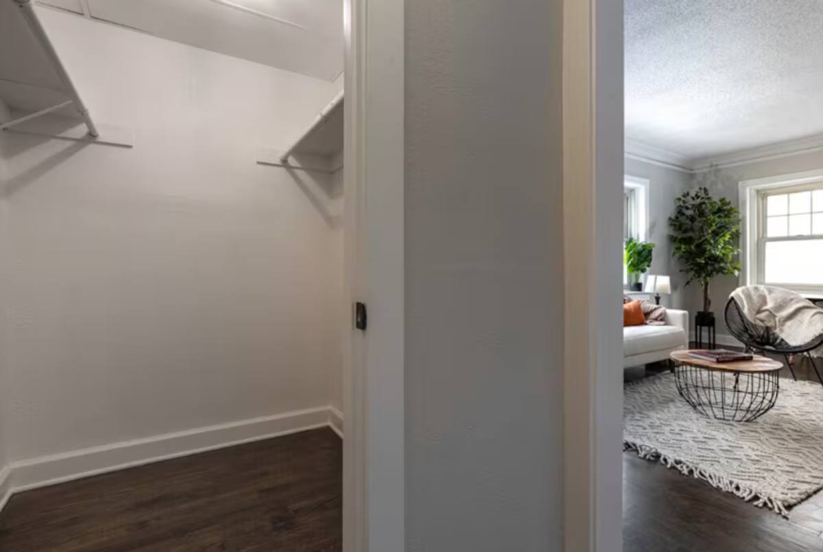 409 E Armour Blvd, Kansas City, MO 64109 - Apartment for Rent - Image 8