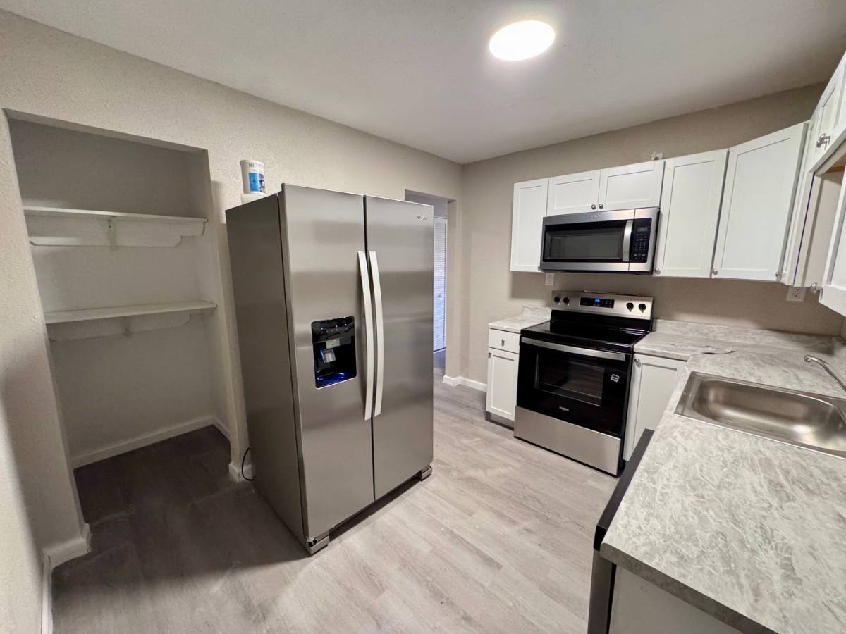 228 SE 121st Rd, Warrensburg, MO 64093