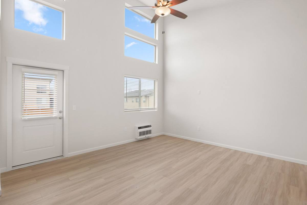 Apartment for rent at 4433 Mahrt Ave SE, Salem, OR 97317