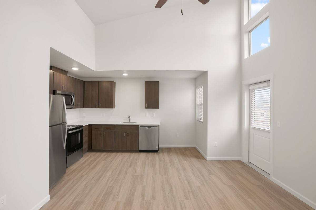 Apartment for rent at 4433 Mahrt Ave SE, Salem, OR 97317