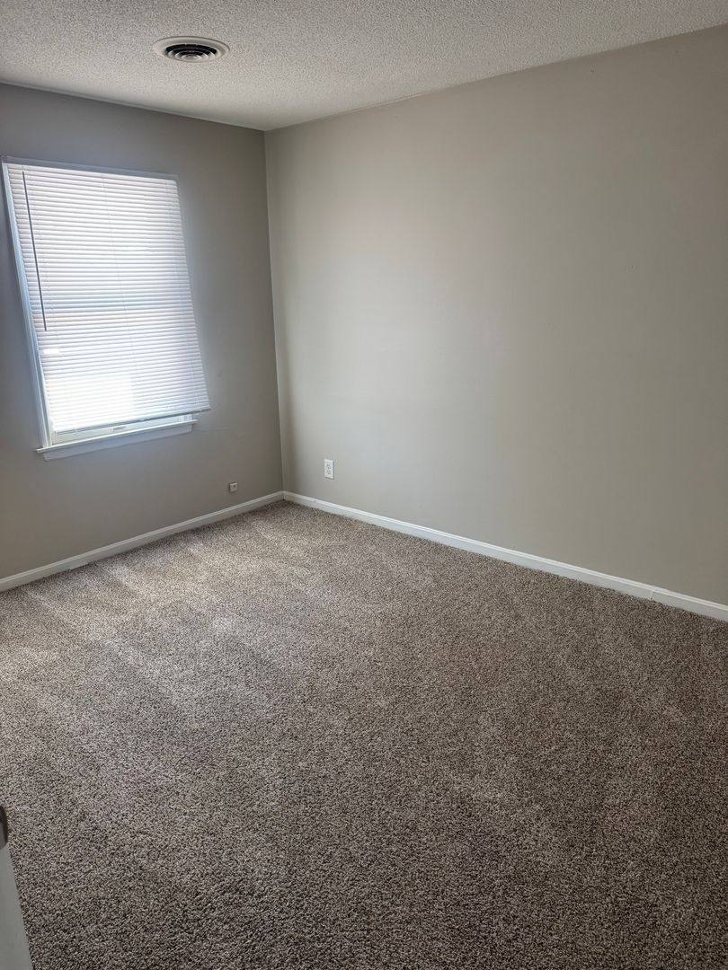 Apartment for rent at 4301 S 6th St, Terre Haute, IN 47802