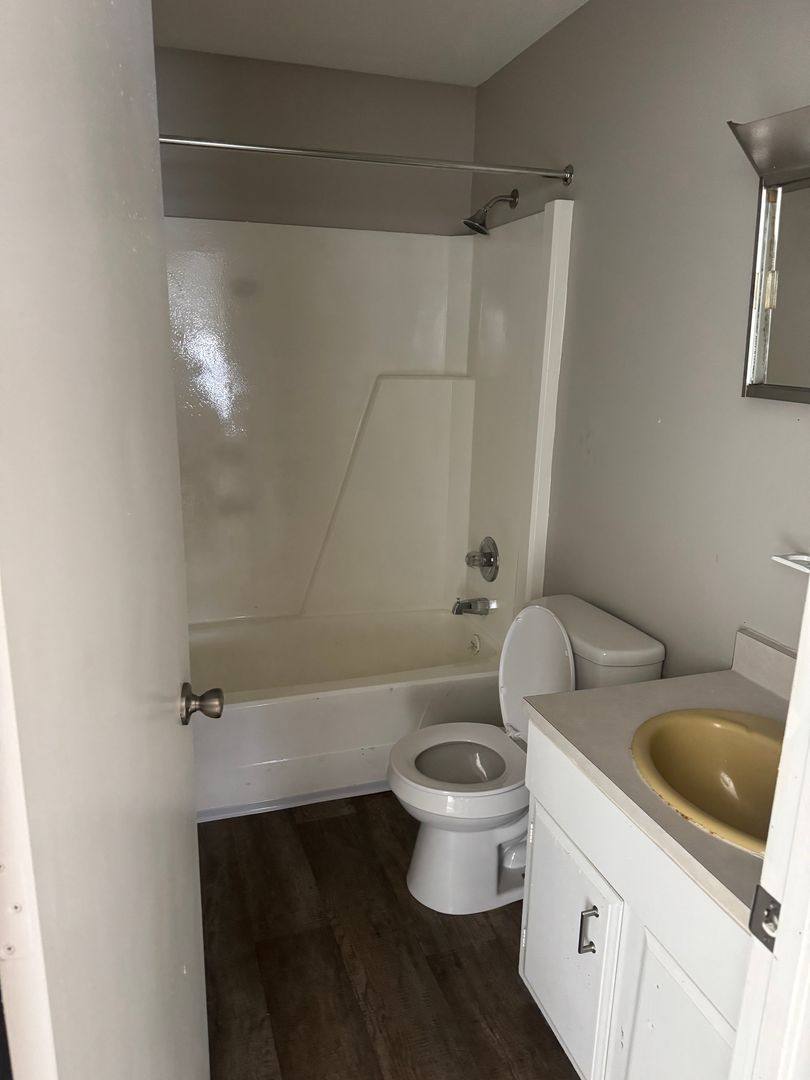 Apartment for rent at 4301 S 6th St, Terre Haute, IN 47802