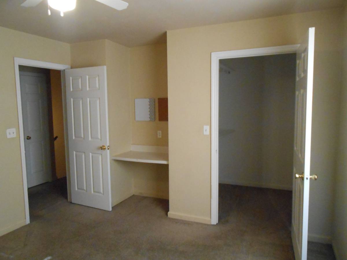 Apartment for rent at 1909-E Bellevue Way, Tallahassee, FL 32304