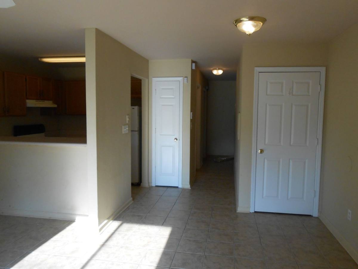 Apartment for rent at 1909-E Bellevue Way, Tallahassee, FL 32304