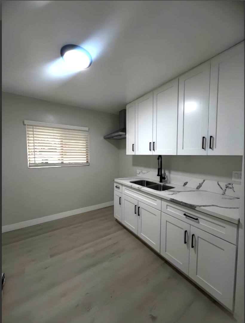 Apartment for rent at 1245 W 39th Place, Los Angeles, CA 90037