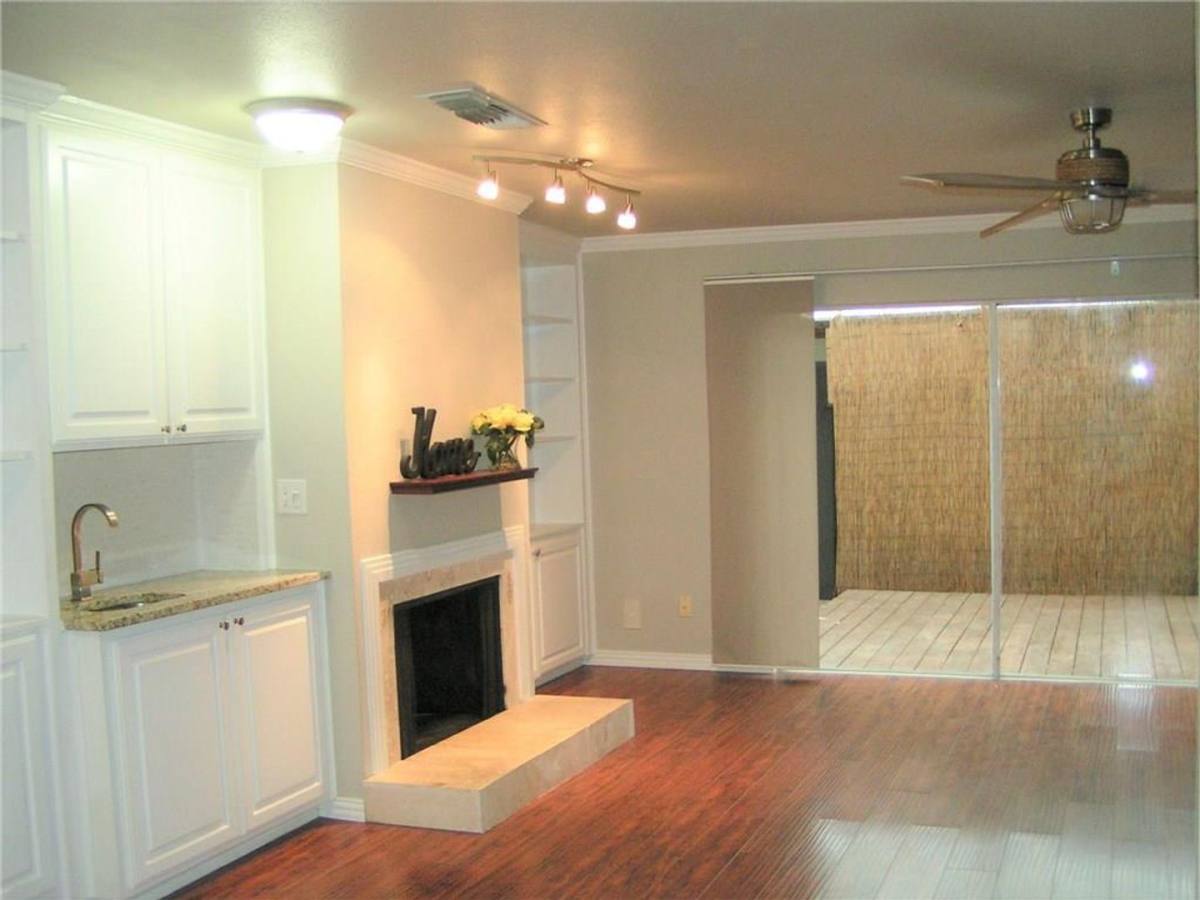 Townhouse for rent at 6627 Valleyside Rd, Austin, TX 78731