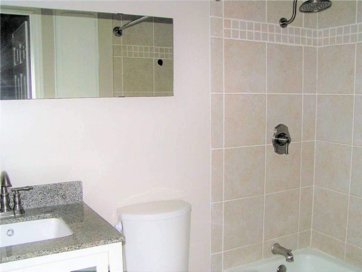 Townhouse for rent at 6627 Valleyside Rd, Austin, TX 78731