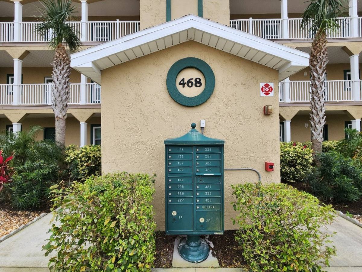 Condo for rent at 468 Bouchelle Dr, New Smyrna Beach, FL 32169