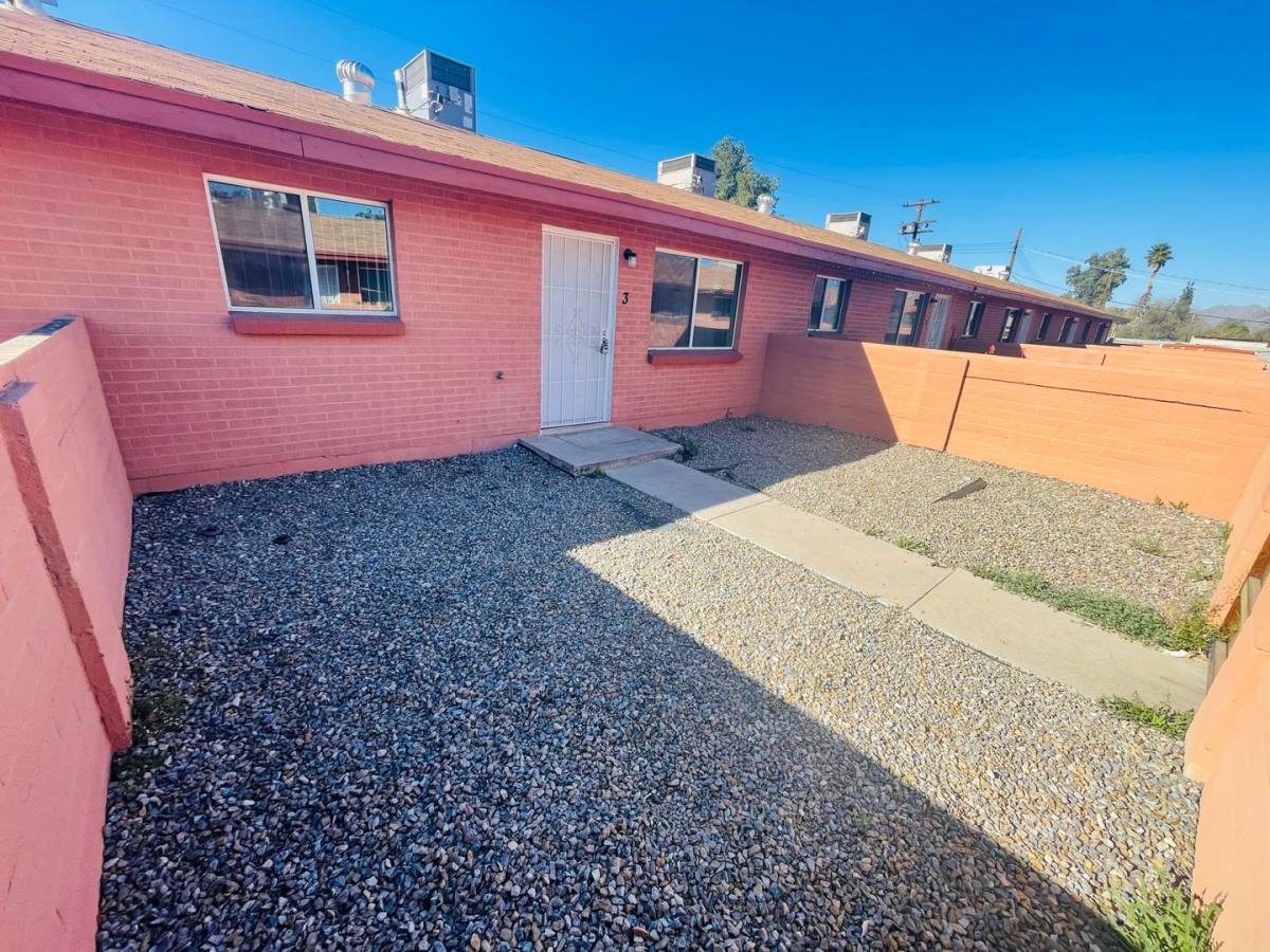 Apartment for rent at 3521 N Flowing Wells Rd, Tucson, AZ 85705