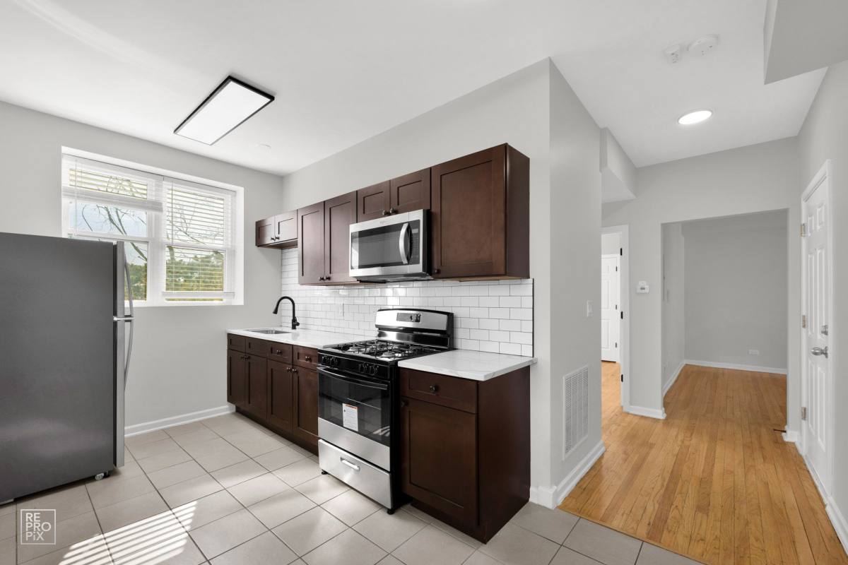 Apartment for rent at 1145 N Austin Blvd, Chicago, IL 60651