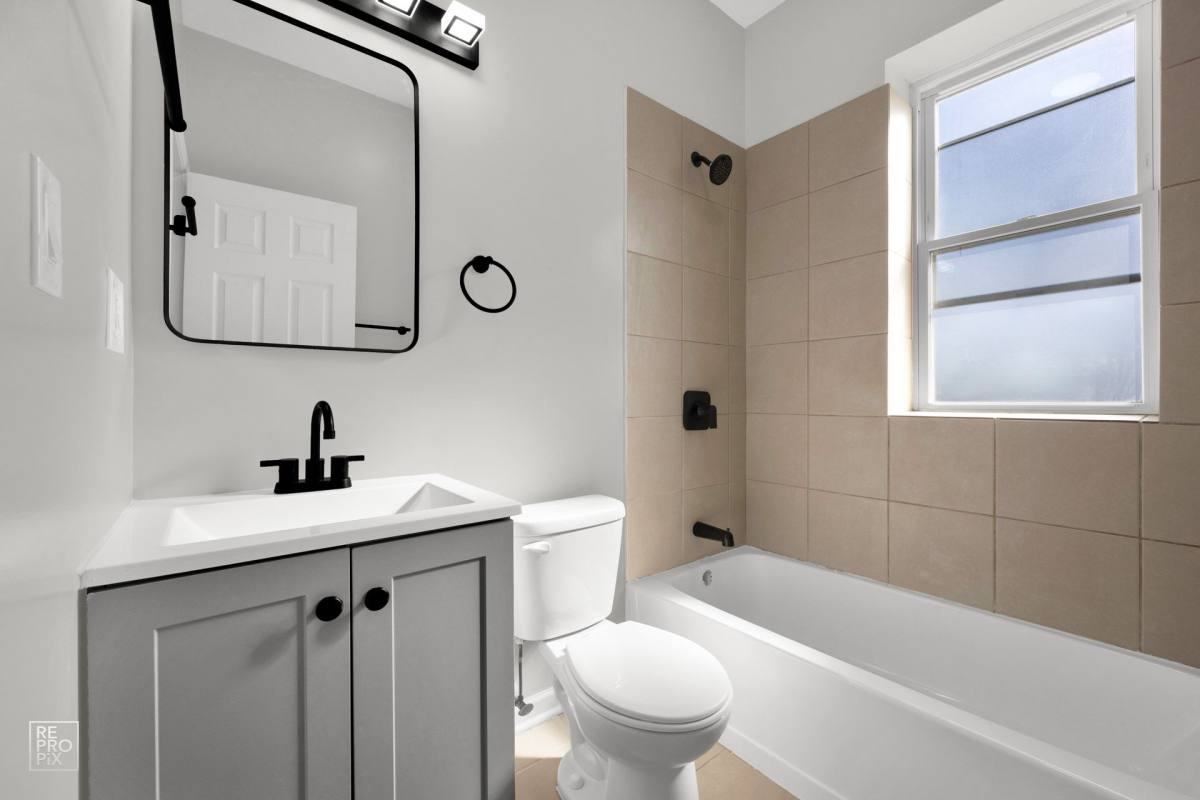 Apartment for rent at 1145 N Austin Blvd, Chicago, IL 60651