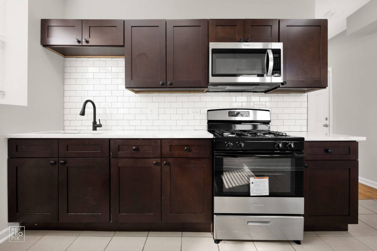 Apartment for rent at 1145 N Austin Blvd, Chicago, IL 60651