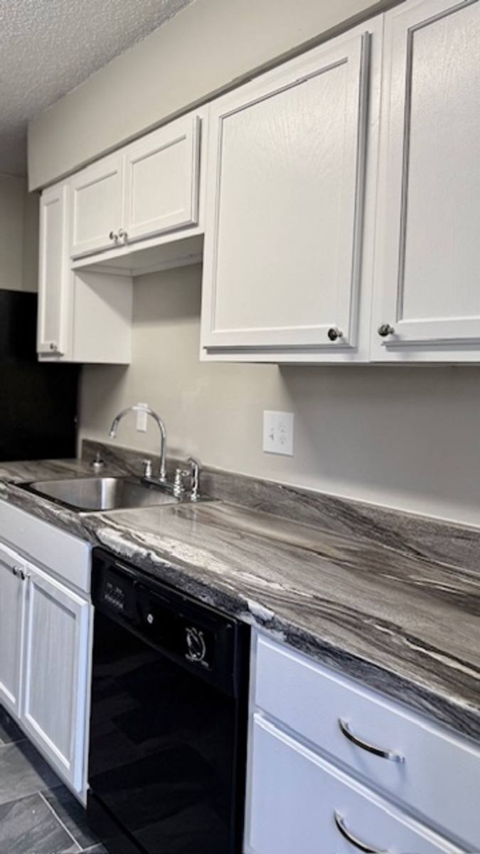 Apartment for rent at 516 - 522 Sharon Dr, Memphis, TN 38122